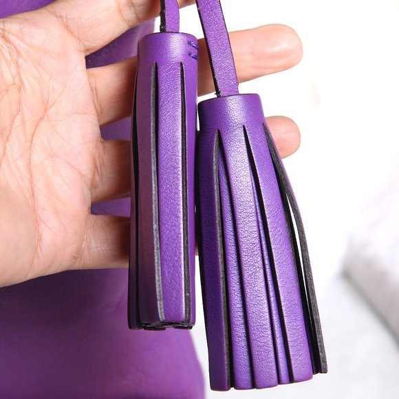 Coach Legacy Leather Duffle 19889 w/Double Tassel Trim / Shoulder or Crossbody - Picture 8 of 15